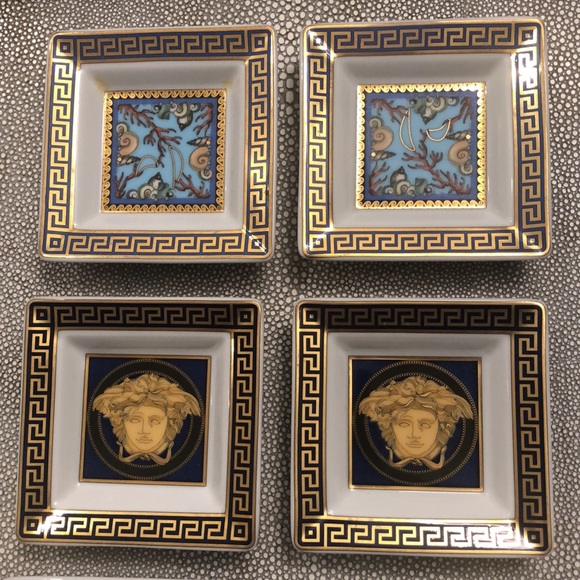 Versace Collection of 8 mini 2”x2” plates - Picture 6 of 9